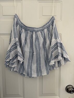 Lucky Brand White and Blue Striped Off-Shoulder Blouse. Sz M